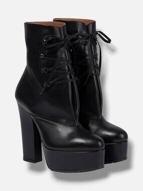Alaïa Women's Black Trekk 135 Leather Ankle Boots Size 8
